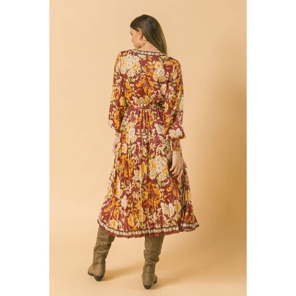 Floral Pleated Midi Dress - Picture 8 of 9